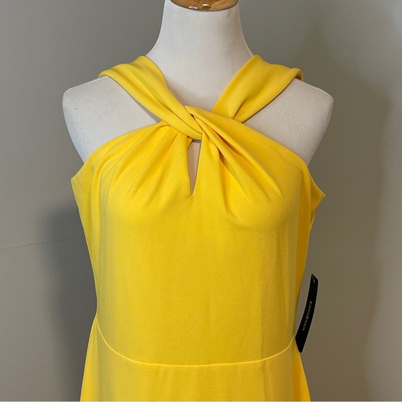 Bebe Scuba Crepe Halter Twist Neck Gown Maxi Sleeveless Womens Yellow 14 - Picture 6 of 9